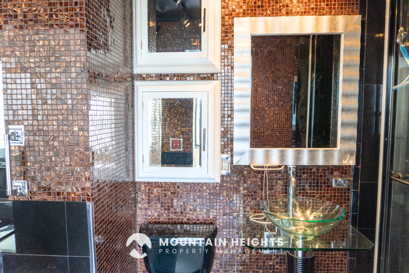 Gallery Image 16